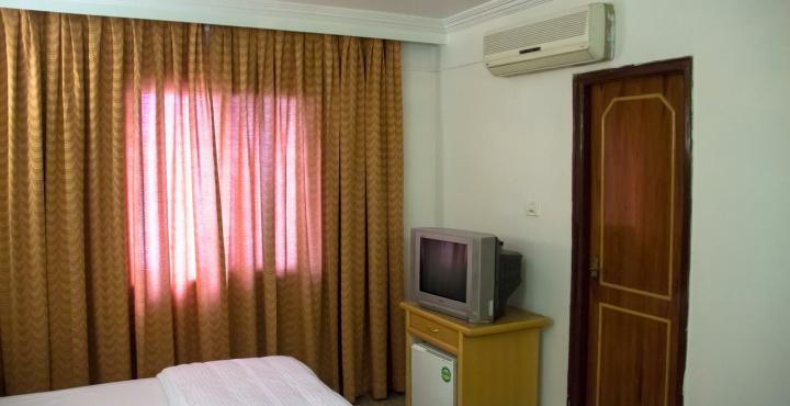 Oyo 539 Hotel Pearl Inn Bengaluru Kültér fotó