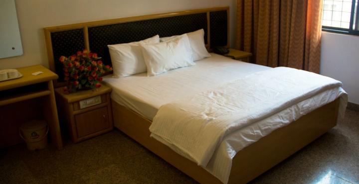 Oyo 539 Hotel Pearl Inn Bengaluru Kültér fotó
