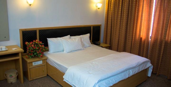 Oyo 539 Hotel Pearl Inn Bengaluru Kültér fotó