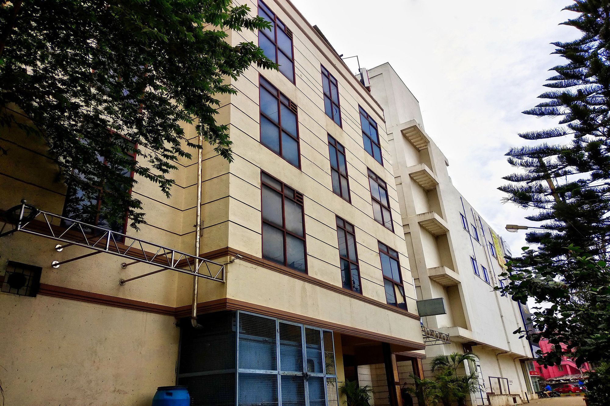 Oyo 539 Hotel Pearl Inn Bengaluru Kültér fotó