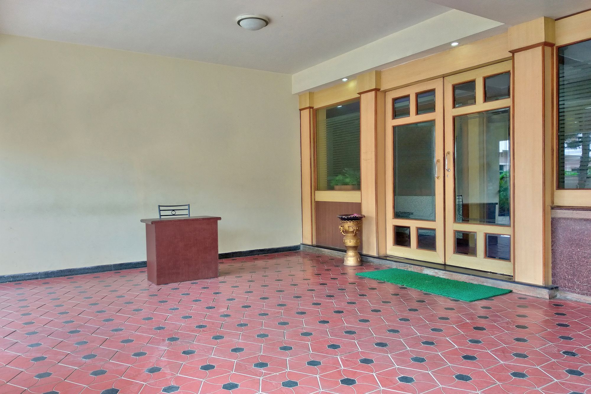 Oyo 539 Hotel Pearl Inn Bengaluru Kültér fotó